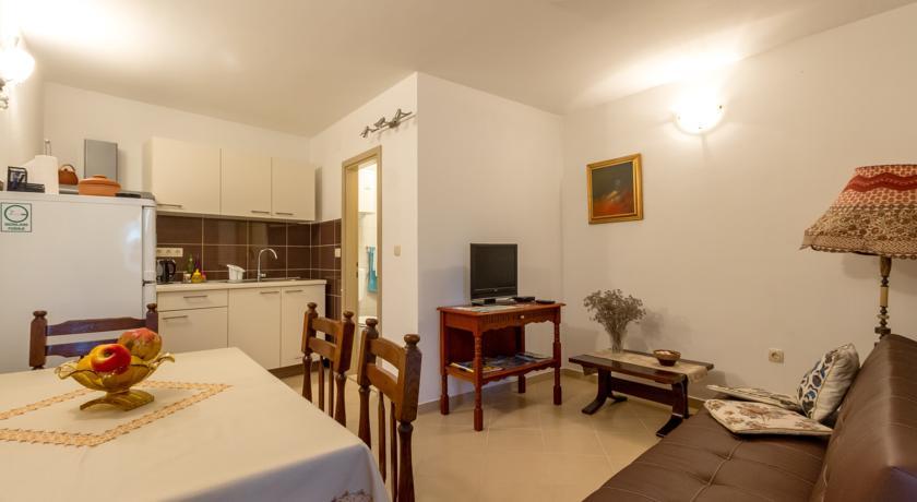 Apartment Old Stone House Локва-Рогозница Номер фото